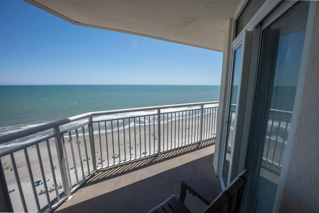 Baywatch Renovated, Unobstructed Oceanfront Views! Myrtle Beach Exterior foto