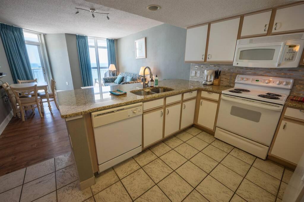 Baywatch Renovated, Unobstructed Oceanfront Views! Myrtle Beach Exterior foto